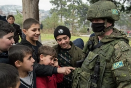 Российские миротворцы рассказали школьникам в Карабахе о мерах безопасности