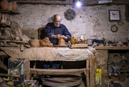 Syria: The master Armenian potter preserving a centuries-old craft