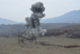 В Карабахе ежедневно ликвидируют до 1000 боеприпасов