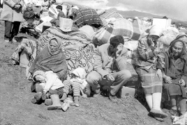 Baku uses photos of Armenian refugees as Azeri propaganda