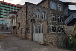 Գորիսի  պատմական շենքերից Ուսուցչի տունը վաճառքի է հանվել