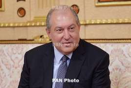 Sarkissian returns to Armenia after Covid-19 treatment in London
