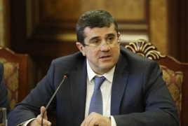 Президент Карабаха выразил готовность выступить посредником в преодолении политического кризиса в Армении