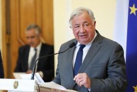 Глава Сената Франции: Азербайджан должен незамедлительно освободить  армянских пленных