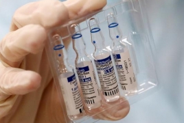 В РФ зарегистрировали вакцину от коронавируса «Спутник Лайт»