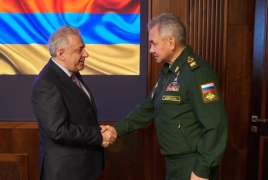 Министры обороны Армении и РФ обсудили размещение российских пограничников в Сюнике и Гегаркунике