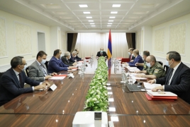 Pashinyan presides over Security Council meeting in Yerevan