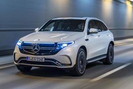 Mercedes-Benz says will go all-electric by 2025