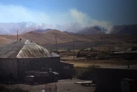 Azerbaijan deliberately starts fires in Armenian pastures, fields