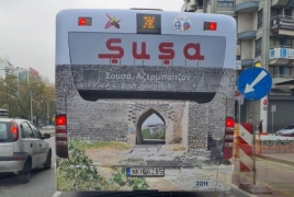 На автобусах в Салониках Баку рекламирует оккупированный Шуши: Посольство Армении занимается вопросом