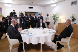 Пашинян и Алиев в Брюсселе подтвердили договоренность о возобновлении работы ж/д