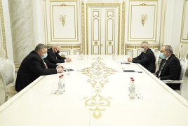 Armenian PM, Russian Deputy PM talk economic, trade ties