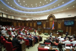 Armenia: Two MPs from ruling party step down