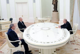 Putin talks Karabakh with Pashinyan, Aliyev