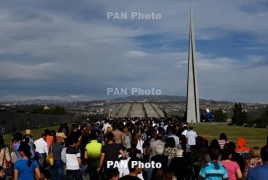 Armenians commemorate 107th anniversary of Genocide