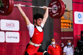 Armenian lifter Garnik Cholakyan claims world championships title