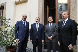 Macron: Armenia agrees to facilitate EU mission on Azeri border