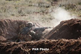 Азербайджанцы вновь обстреляли армянские позиции