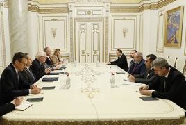 На встрече с Пашиняном Прайс назвал неприемлемым вторжение Азербайджана на суверенную территорию Армении
