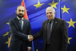 Глава МИД Армении обсудил с верховным представителем ЕС гумкризис в Карабахе