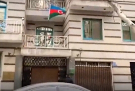 В Иране напали на посольство Азербайджана, есть погибший: Баку эвакуирует дипломатов