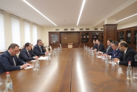 Armenian Defense Minister meets former NATO chief in Yerevan