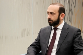 Armenian Foreign Minister speaks with new Turkish counterpart