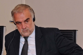 Founding ICC prosecutor to prepare report on Karabakh blockade