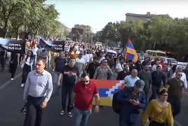 В Ереване проходит марш в поддержку Рубена Варданяна