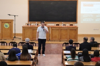 Armen Avetisian, Viva-MTS General Director, gives open doors lecture at ...