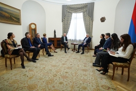 Вице-премьер Армении представил членам миссии ЕС по установлению фактов потребности вынужденных переселенцев из Карабаха