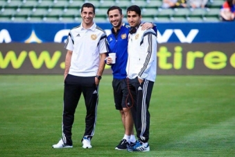 Mkhitaryan, Khachanov endorse Aras Ozbiliz as FFA President