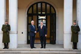 Президент Армении встретился с премьером Венгрии в Будапеште