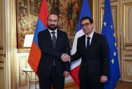 Armenia continues to insist on territorial integrity in talks with Azerbaijan