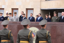Министра вооруженных сил Франции прибыл в Армению с официальным визитом: Его принял глава Минобороны РА
