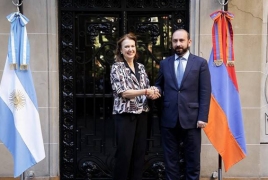Главы МИД Армении и Аргентины обсудили вопросы региональной безопасности