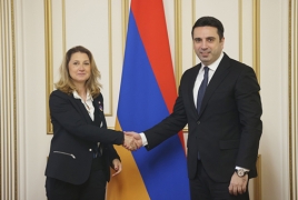 Спикер парламента РА представил французским коллегам вопрос возвращения армянских пленных из Баку