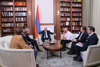 Пашинян: Армения не собирается вести войну за Нагорный Карабах