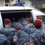 В Ереване протестующие блокируют улицы: Более 150 человек подвергнуты приводу