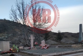 Азербайджанцы в Карабахе разрушили памятник жертвам Арцахской и Великой Отечественной войн