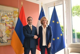 Мэр Еревана и председатель регионального совета Иль-де-Франс обсудили вопросы сотрудничества