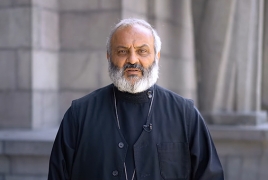 Архиепископ Баграт Галстанян пригласил всех 26 мая на митинг: Нам нужно принять решение вместе