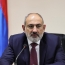 Փաշինյանի ուղղությամբ խնձոր նետած տարեց տղամարդն արգելանքից ազատվել է. Նրան մեղադրանք է ներկայացվել