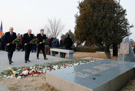 Բանակի կազմավորման 33-րդ տարեդարձն է
