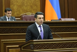 Սիմոնյան. Սխալ ենք մեզ պահել պատմության ընթացքում ինչ-որ հարցերում, հիմա ճիշտ ենք պահում