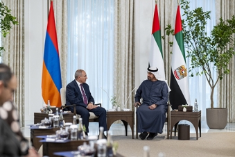 Pashinyan, UAE president discuss economic ties, regional peace