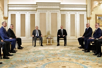 Pashinyan says satisfied with Abu Dhabi talks