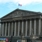 Francoski poslanci pozvali k pritisku na Azerbajdžan za mir in izpustitev armenskih zapornikov