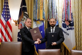 RA, Azerbaijani FMs discuss declaration’s implementation
