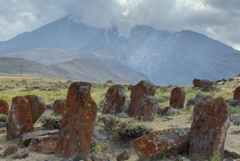 Историческое армянское кладбище у подножия Арарата под угрозой уничтожения